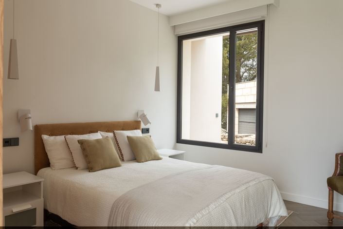 Image No.15-4 Bed House for sale