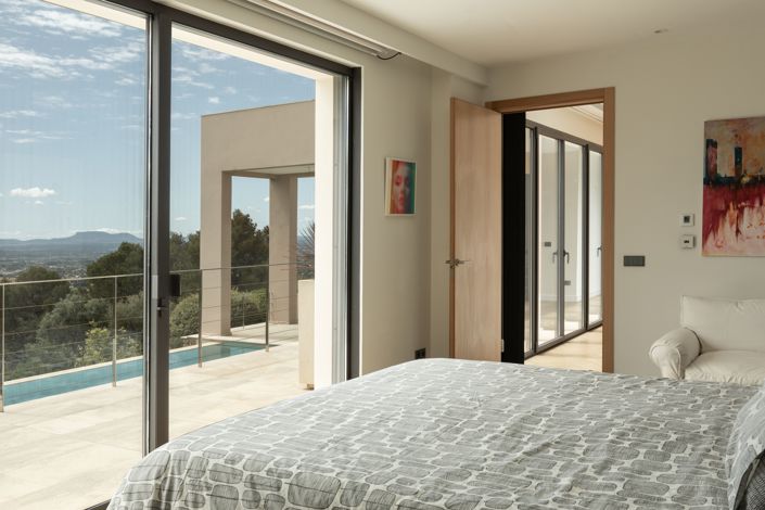 Image No.4-4 Bed House for sale