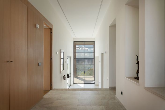 Image No.5-4 Bed House for sale