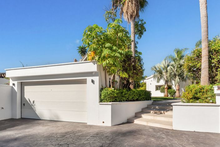 Image No.29-5 Bed Villa for sale