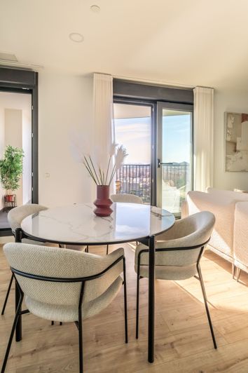 Image No.4-4 Bed Apartment for sale