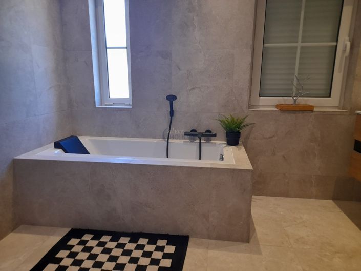 Image No.19-4 Bed Villa for sale