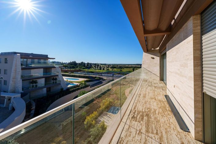 Image No.10-2 Bed Apartment for sale