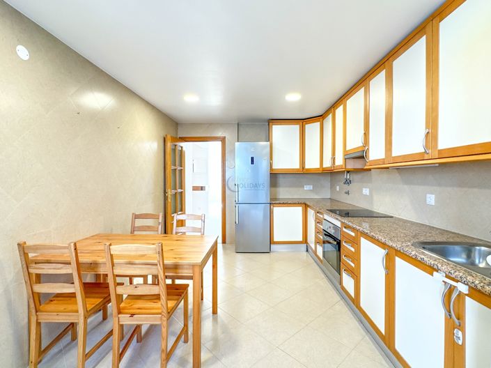 Image No.11-5 Bed Townhouse for sale