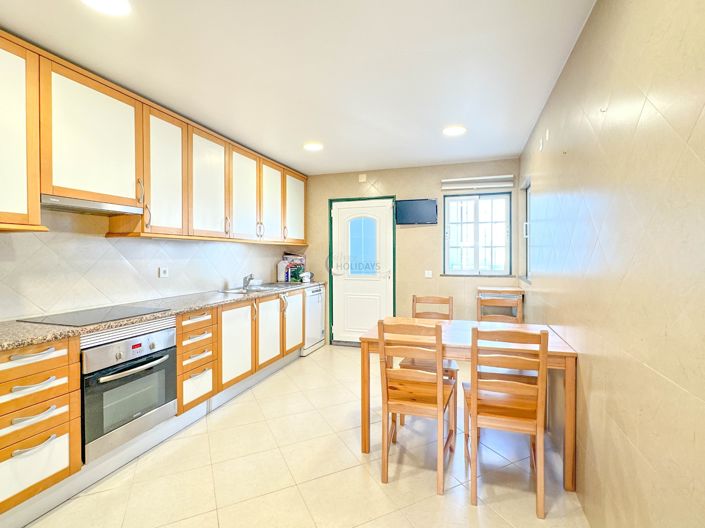 Image No.13-5 Bed Townhouse for sale