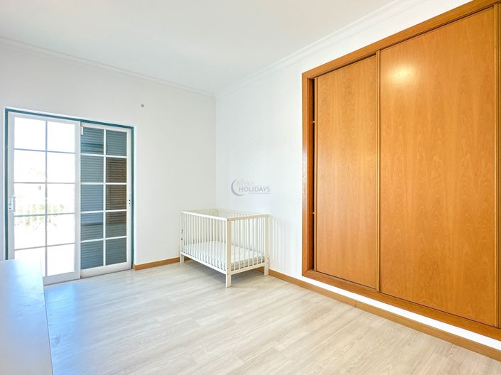 Image No.23-5 Bed Townhouse for sale