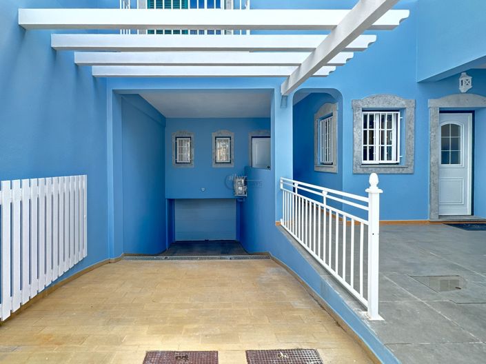 Image No.38-5 Bed Townhouse for sale