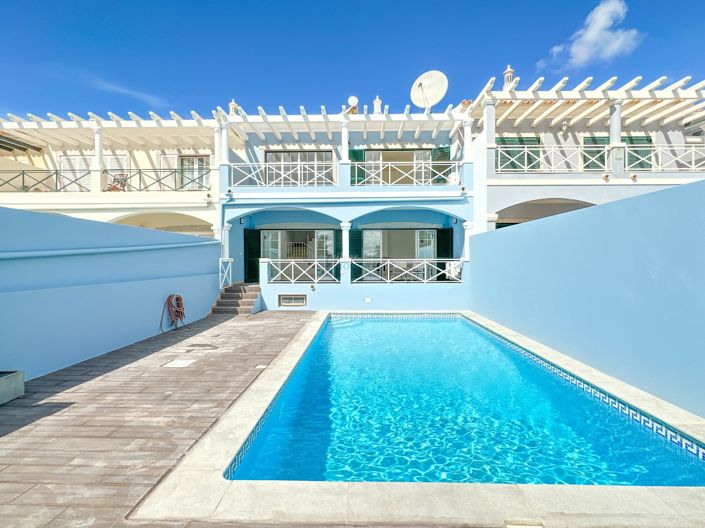 Image No.41-5 Bed Townhouse for sale