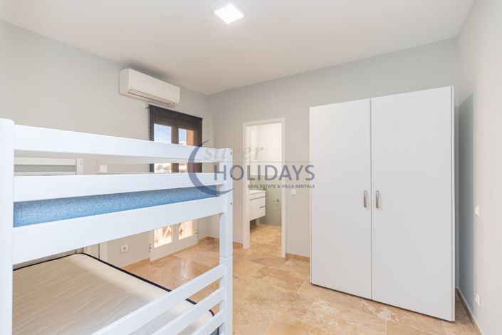 Image No.12-4 Bed Apartment for sale