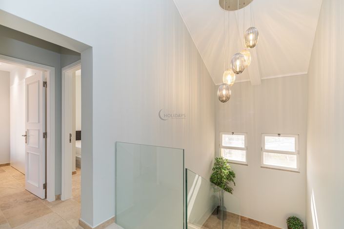 Image No.18-4 Bed Apartment for sale