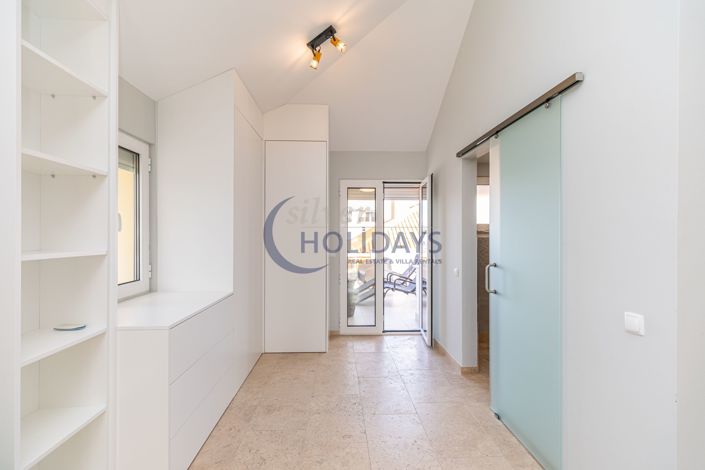 Image No.23-4 Bed Apartment for sale