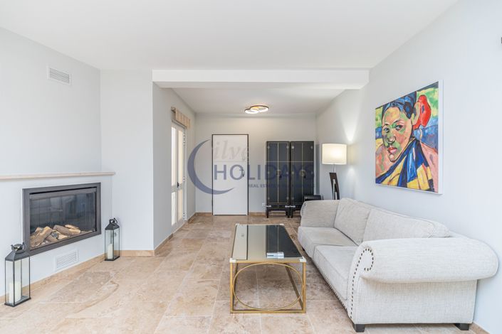 Image No.6-4 Bed Apartment for sale