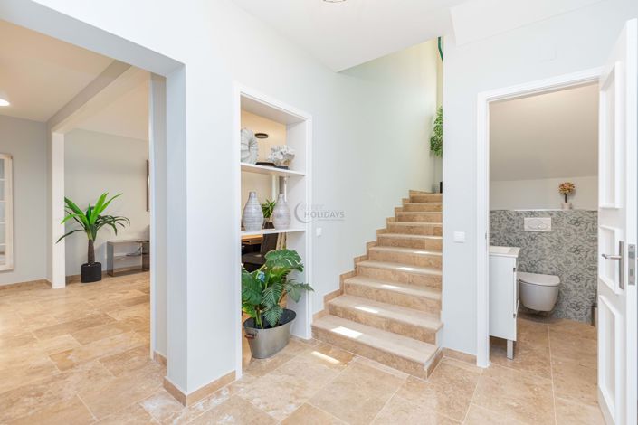 Image No.8-4 Bed Apartment for sale