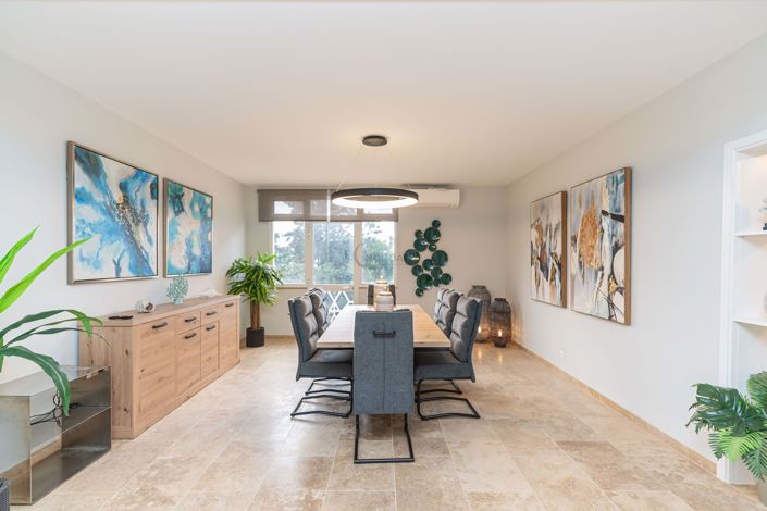 Image No.9-4 Bed Apartment for sale