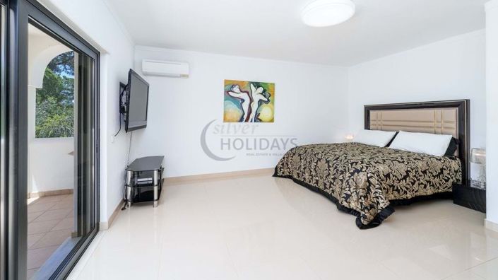 Image No.13-4 Bed Villa for sale