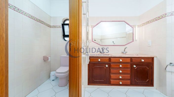 Image No.17-4 Bed Villa for sale