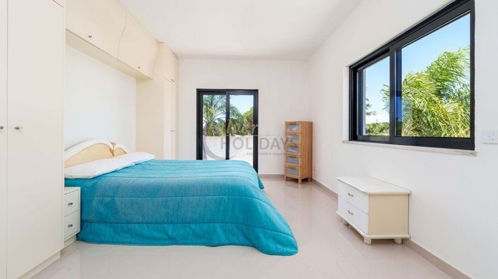 Image No.19-4 Bed Villa for sale