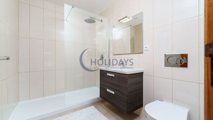 Image No.22-4 Bed Villa for sale