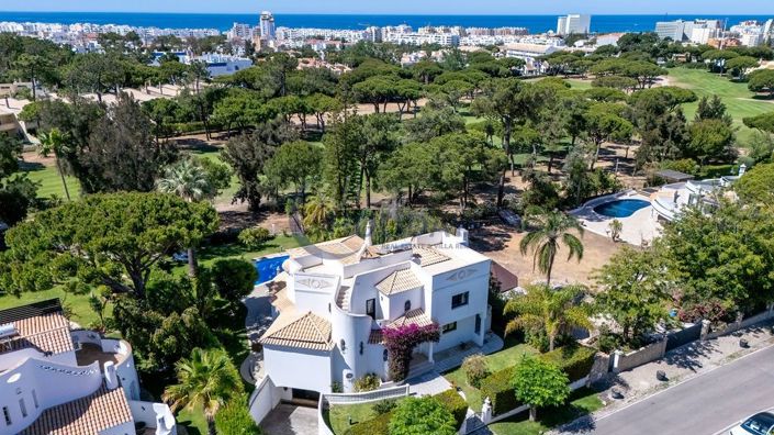 Image No.29-4 Bed Villa for sale