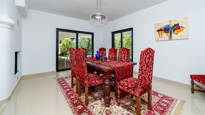 Image No.6-4 Bed Villa for sale