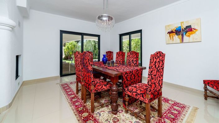 Image No.6-4 Bed Villa for sale
