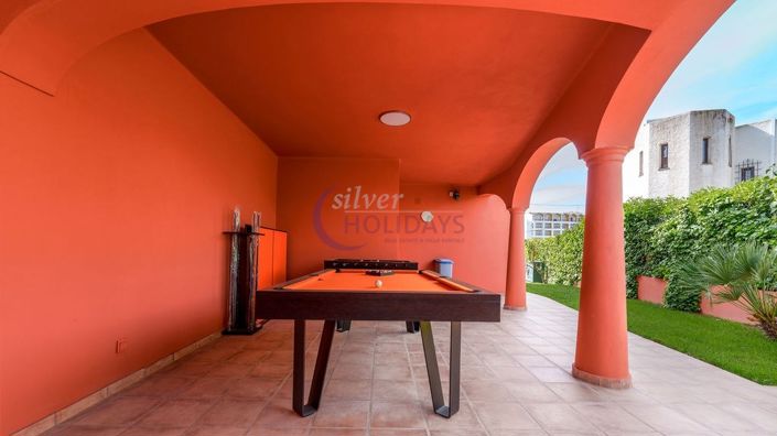 Image No.26-4 Bed Villa for sale