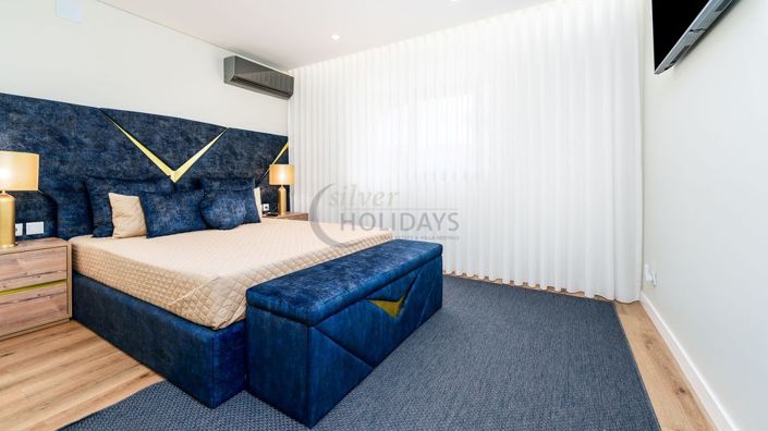 Image No.4-4 Bed Villa for sale