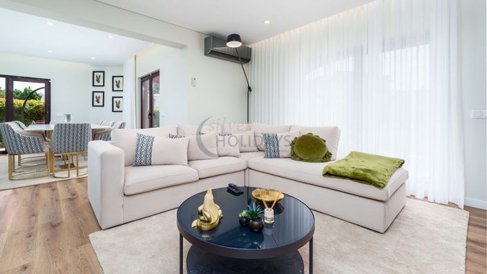 Image No.10-4 Bed Villa for sale