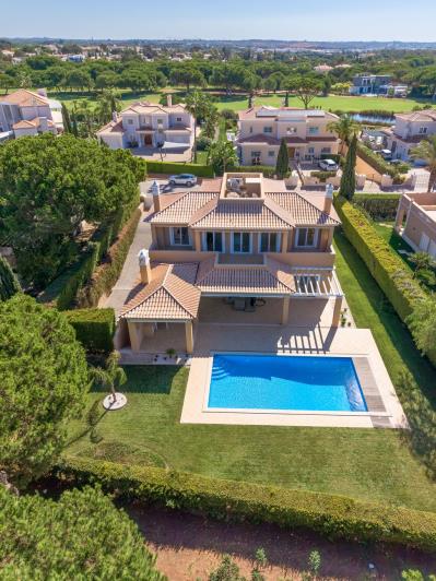 Image No.29-4 Bed Villa / Detached for sale