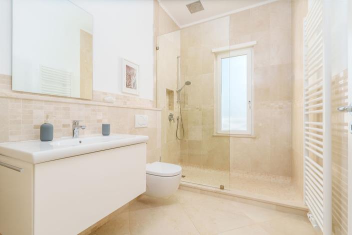 Image No.16-4 Bed Villa / Detached for sale