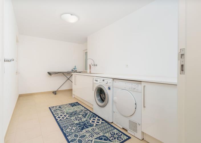 Image No.24-4 Bed Villa / Detached for sale