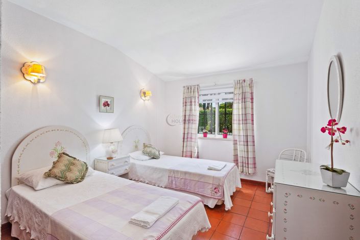 Image No.12-4 Bed Villa for sale