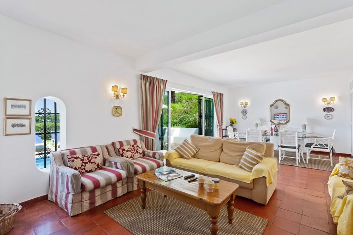 Image No.4-4 Bed Villa for sale