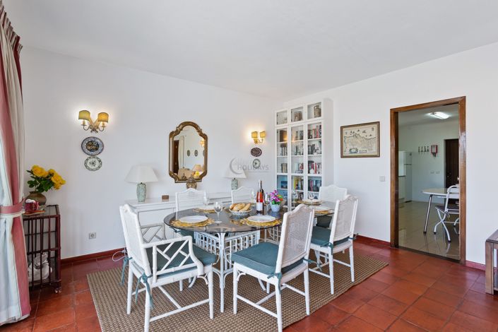 Image No.6-4 Bed Villa for sale