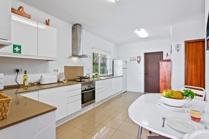 Image No.9-4 Bed Villa for sale