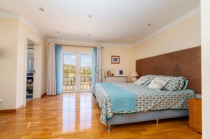 Image No.11-4 Bed Villa for sale