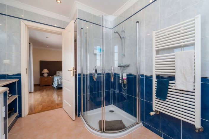 Image No.13-4 Bed Villa for sale