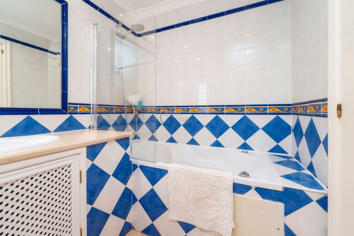 Image No.17-4 Bed Villa for sale