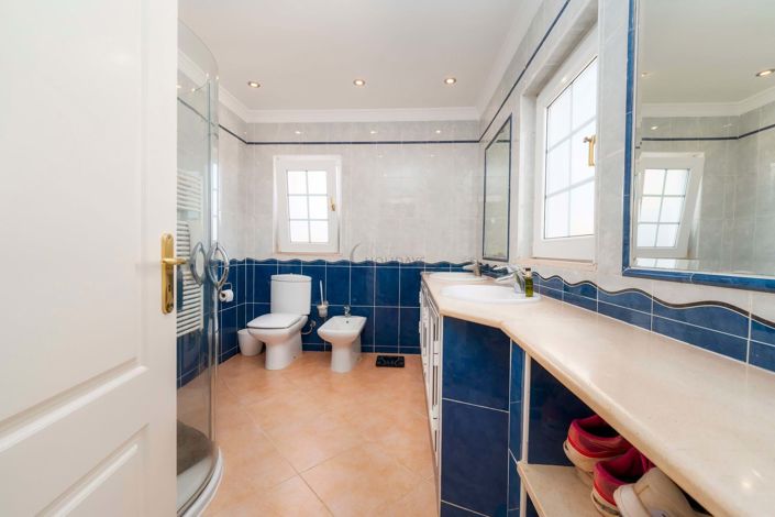 Image No.20-4 Bed Villa for sale