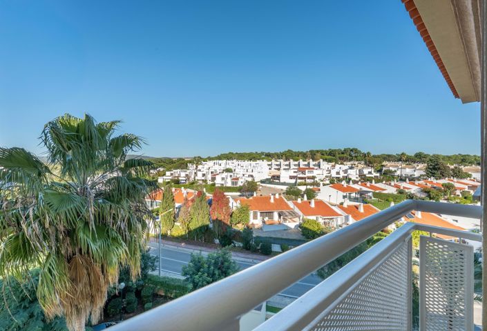 Image No.18-2 Bed Apartment for sale