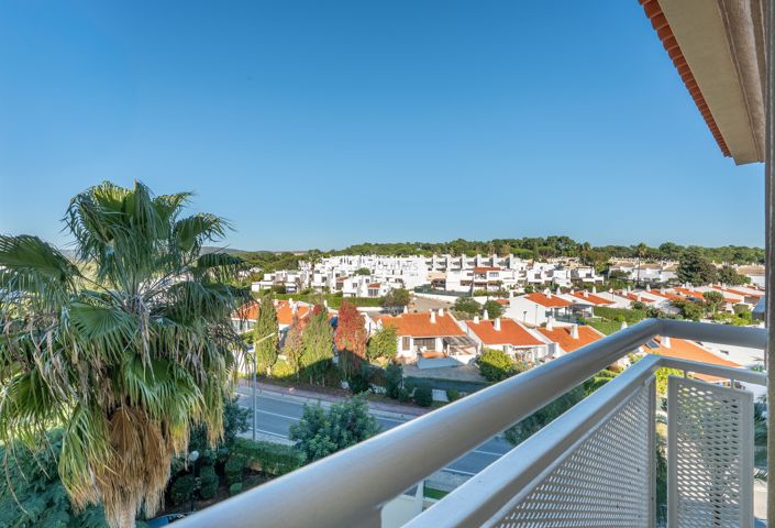 Image No.18-2 Bed Apartment for sale