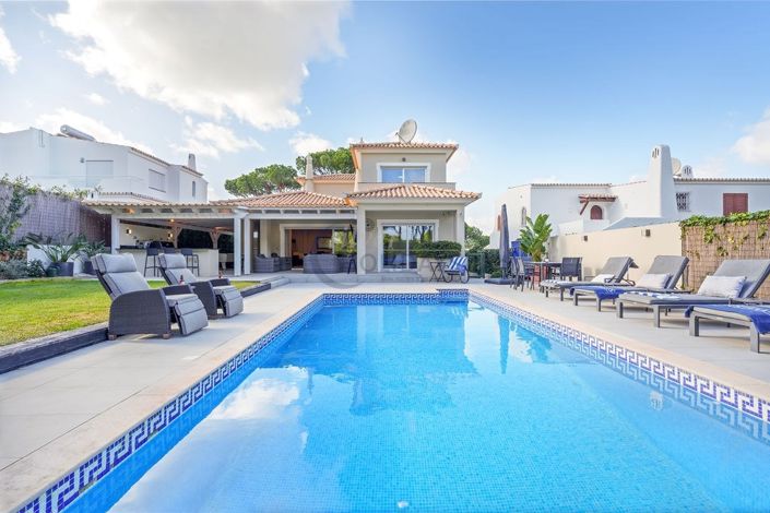 Image No.25-3 Bed Villa for sale