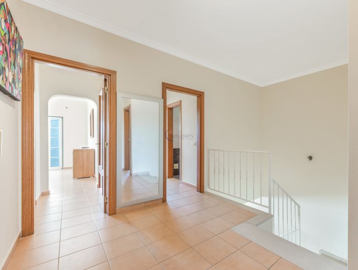 Image No.11-4 Bed Townhouse for sale