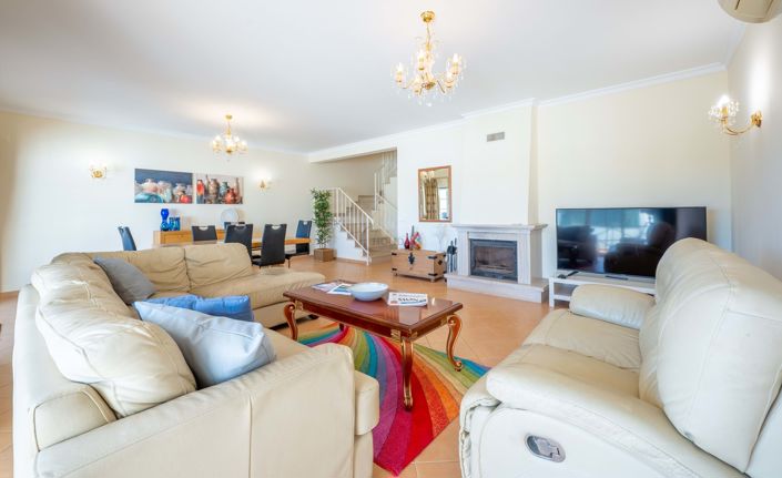 Image No.5-4 Bed Townhouse for sale