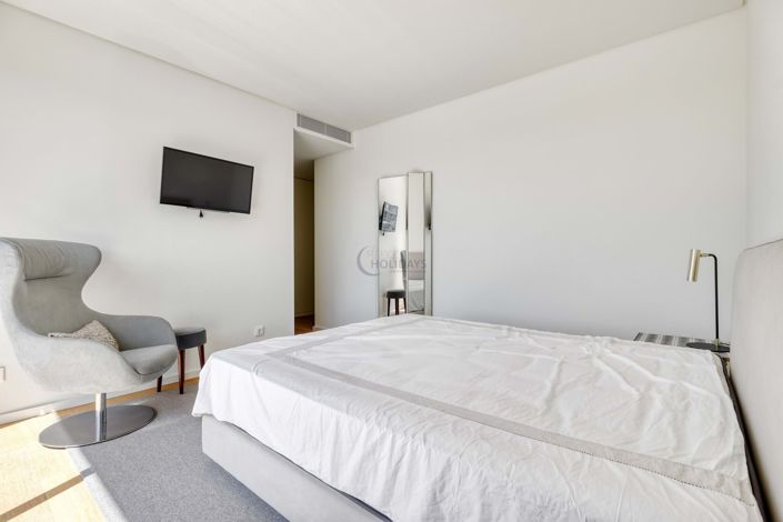 Image No.11-3 Bed Apartment for sale