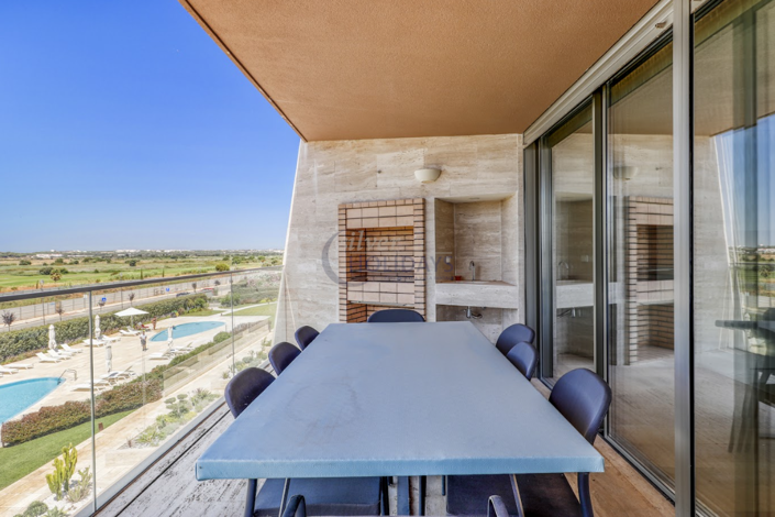 Image No.21-3 Bed Apartment for sale