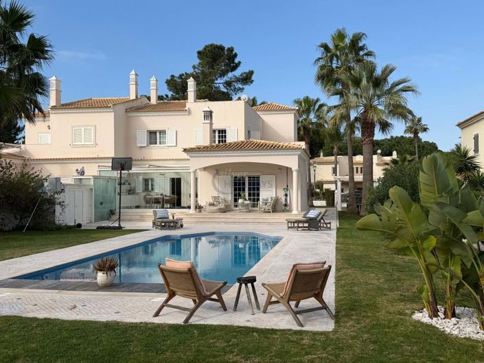 Vilamoura, Villa