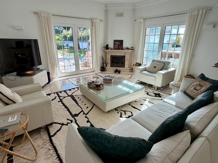 Image No.10-4 Bed Villa for sale