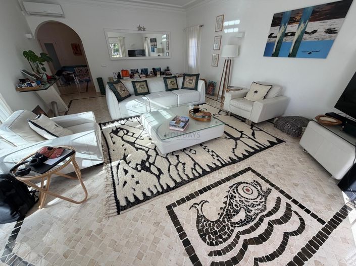 Image No.11-4 Bed Villa for sale