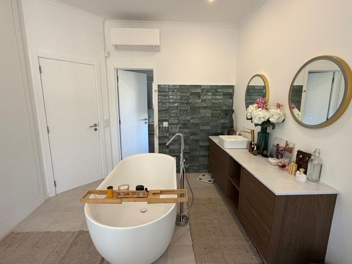 Image No.14-4 Bed Villa for sale